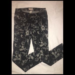 🔷🔹Floral Mudd Jeans